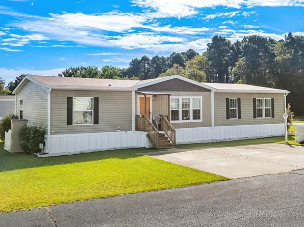 1040 Colonial Ln., Conway, SC 29526