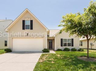 2920 Berry Creek Rd, Charlotte, NC 28214