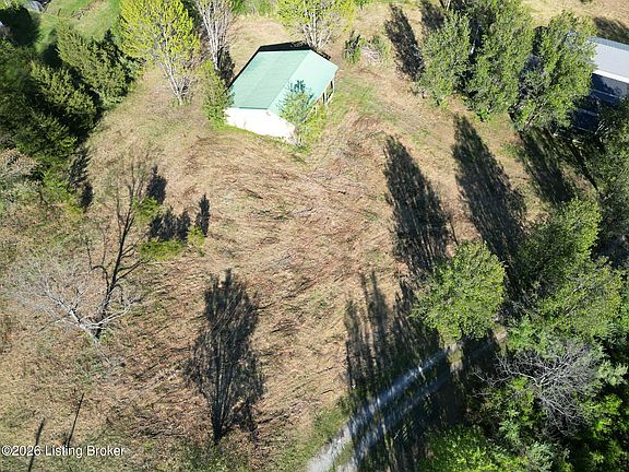 4th image of 594 Mountain View Estates Rd