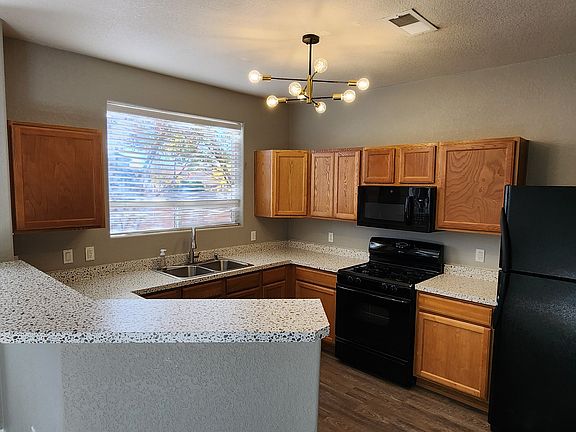 2nd image of 6432 Los Pueblos Pl NW