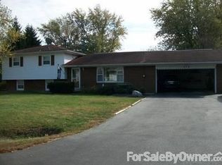 112 Illinois Ave, East Galesburg, IL 61430