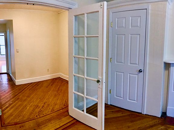 4th image of 68 Nevins St #4