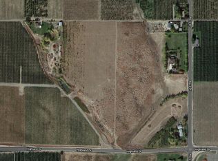1951 Highland Dr, Zillah, WA 98953