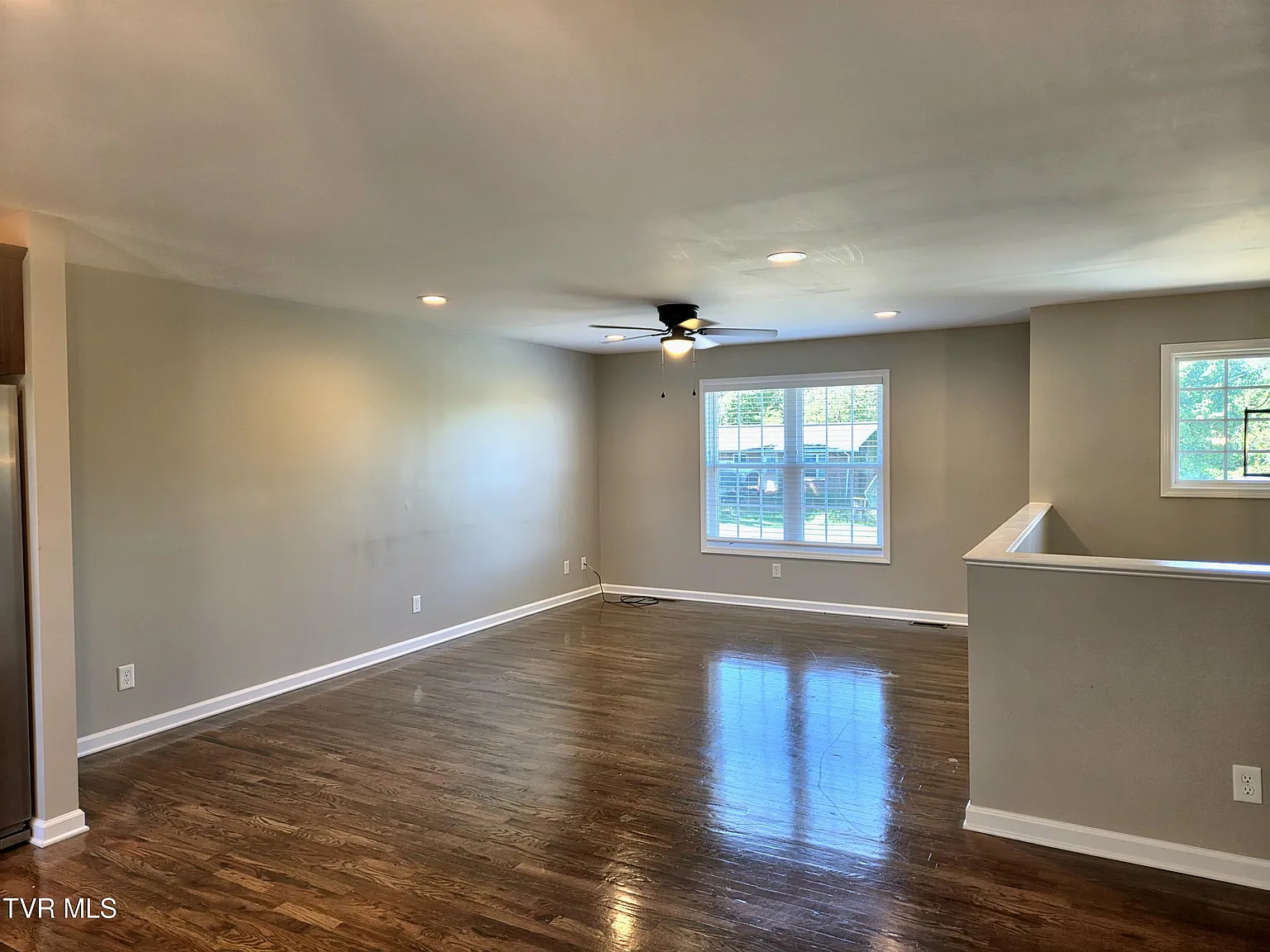 3 bed, 2.5 bath, 1711 sqft, $2,600 — Photo 4
