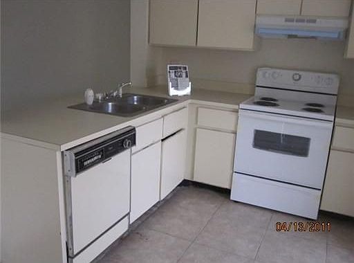 2nd image of 8813 NW 48th St