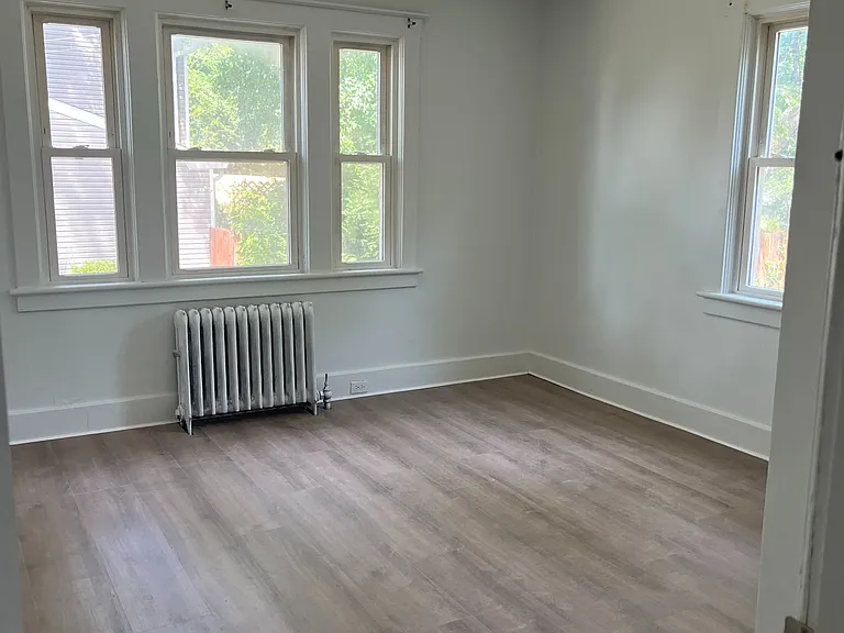 251 Maple Ave #A — Photo 6