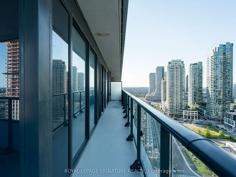 448 Burnhamthorpe Rd W #1807 — Photo 18