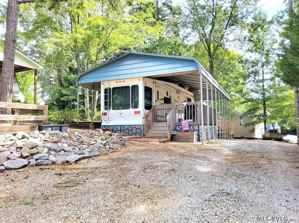 90 Indian Trl, Bracey, VA 23919