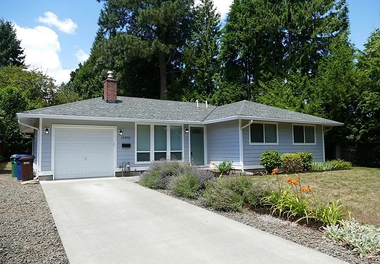 10851 SE Garrett Dr — Photo 1