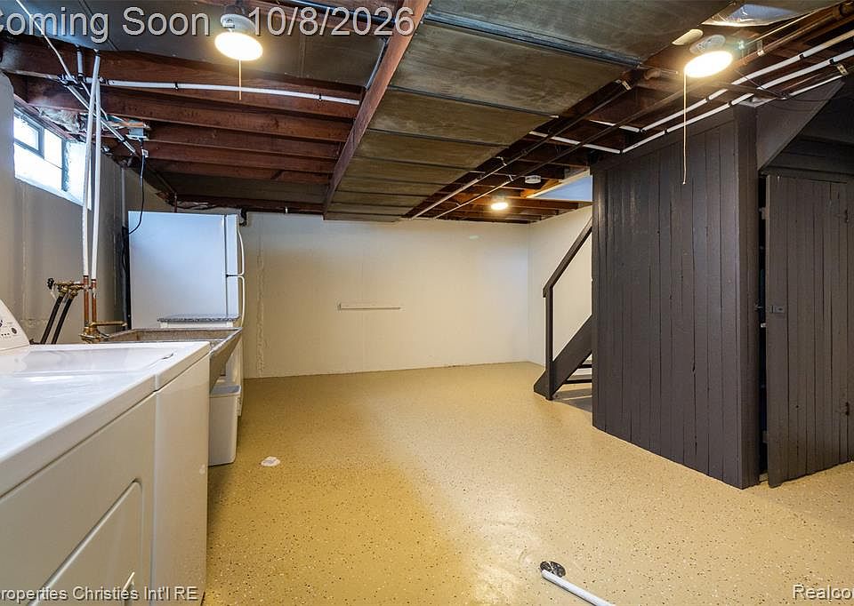 1225 E 4th St, photo 26