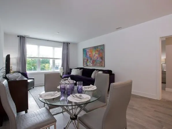 Colonial Pointe at Franklin Lakes, 556 Colonial Rd #A2185c599, Franklin Lakes, NJ 07417