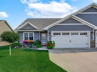 5583 Green Park Dr, Eau Claire, WI 54703