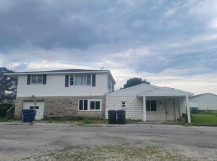 1611 E Loew Rd, Marion, IN 46952