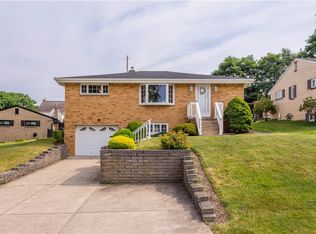 39 Cynthia Dr, Carnegie, PA 15106