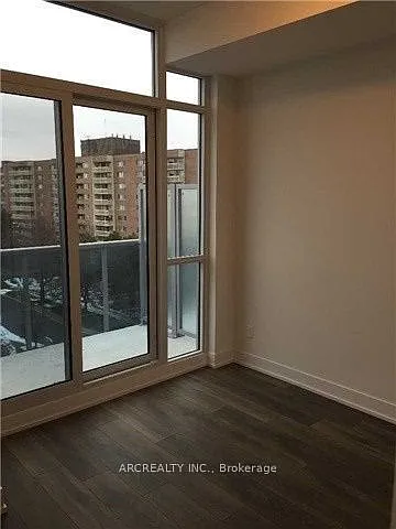 9471 Yonge St #740 — Photo 14