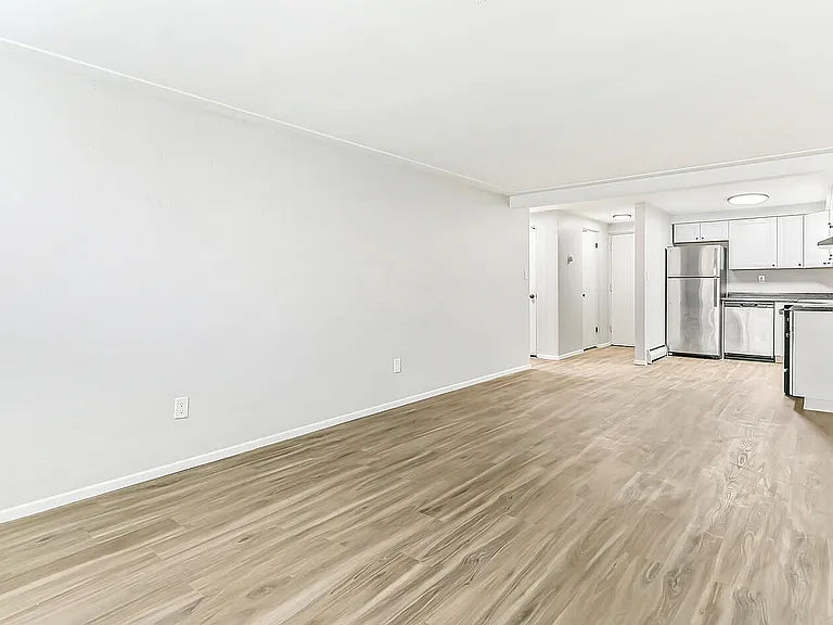 2444 South York Street Apartments — Photo 7
