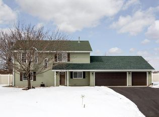 704 Maple Cir, Belle Plaine, MN 56011