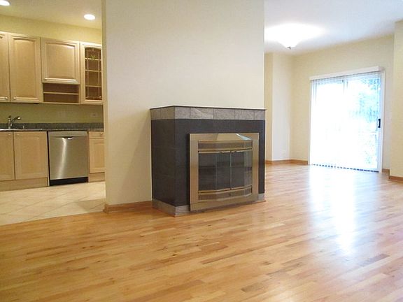 5th image of 1745 Jefferson Ave #1745