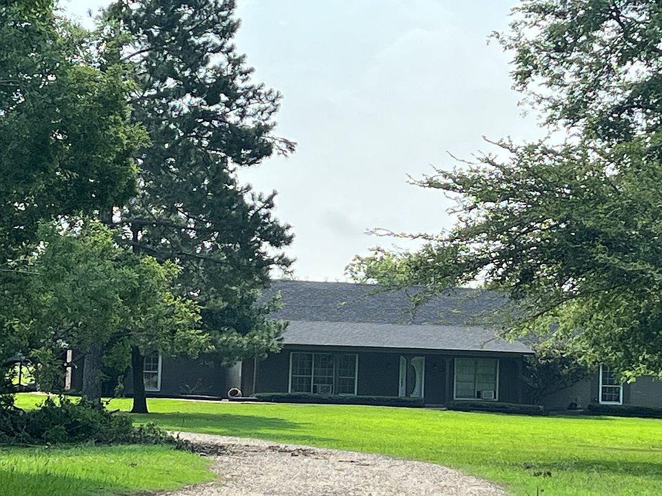 1st image of 822 County Road 3507 N