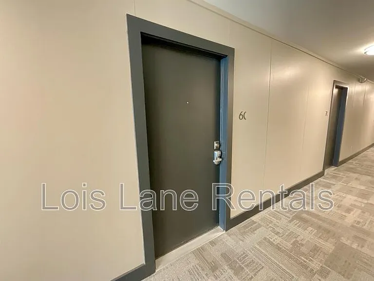 259 E Bay St #6C — Photo 3