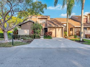 22450 Cypress Wood Ln, Boca Raton, FL 33428