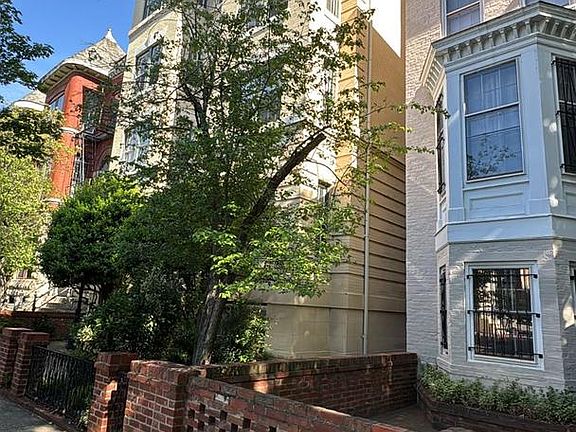 2nd image of 1525 Q St NW APT 3