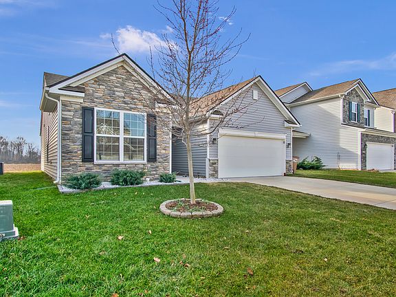 2nd image of 2561 Creek Bank Dr