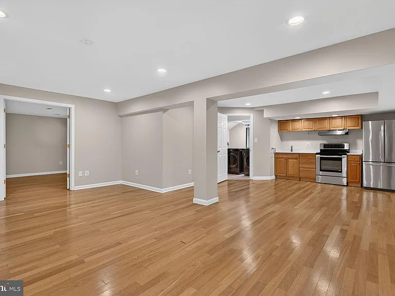 3615 Devilwood Ct — Photo 29
