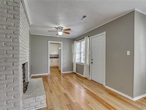 5th image of 1721 21st Ave E