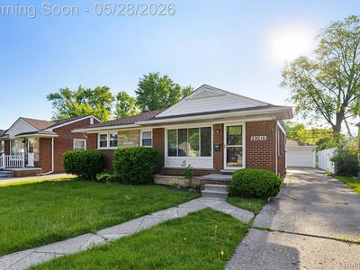 29218 Ursuline St, Saint Clair Shores, MI, 48081