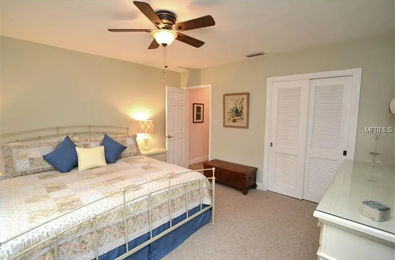 3 bed, 1200 sqft, $2,600 — Photo 3