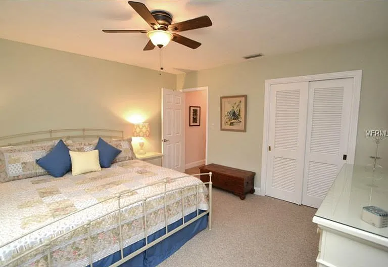 1835 Tulip Dr — Photo 3