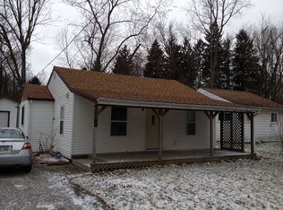 6377 Whiteford Center Rd, Lambertville, MI 48144