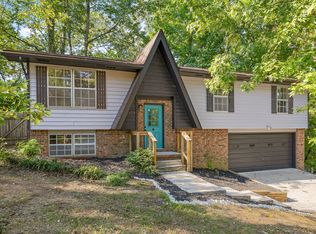 678 Charbell St, Hixson, TN 37343