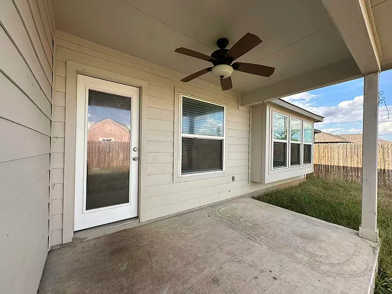 5977 Malta Cir — Photo 34