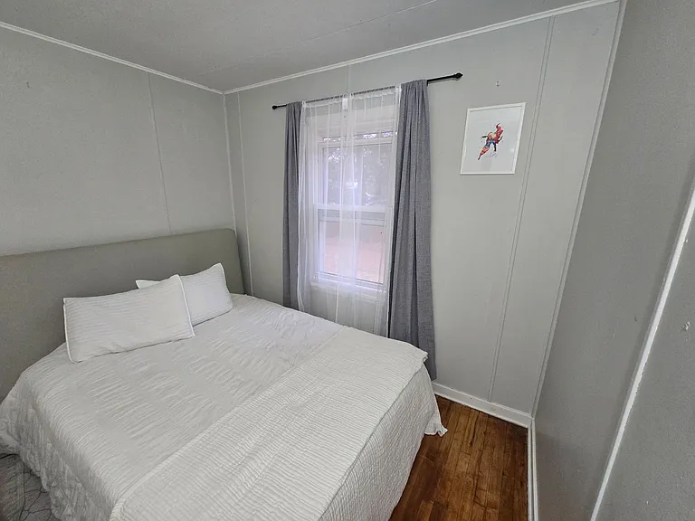609 13th St SE #6 — Photo 13