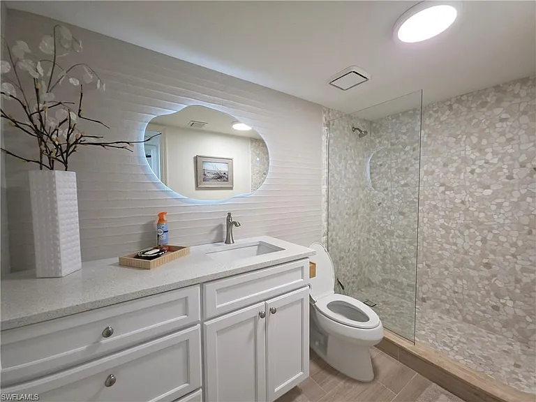 5550 Heron Point Dr #903 — Photo 19