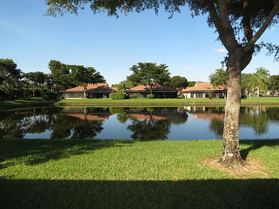 Home For Sale In Palm Chase Lakes