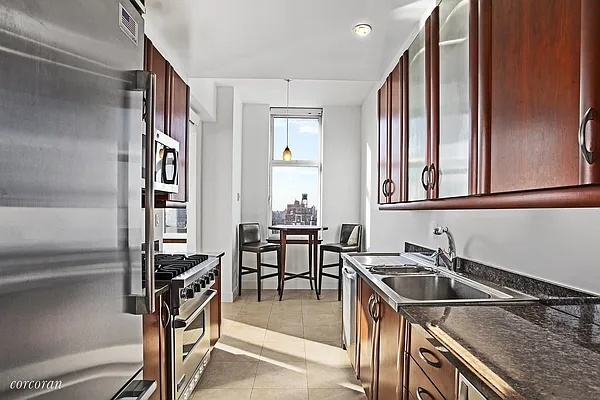 Rented by Corcoran | media 12