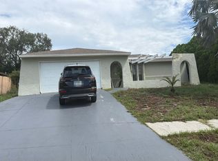 10401 Landmark Dr, Hudson, FL 34667