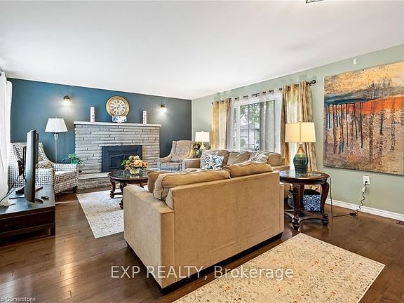 2nd image of 70 Jarrow Rd