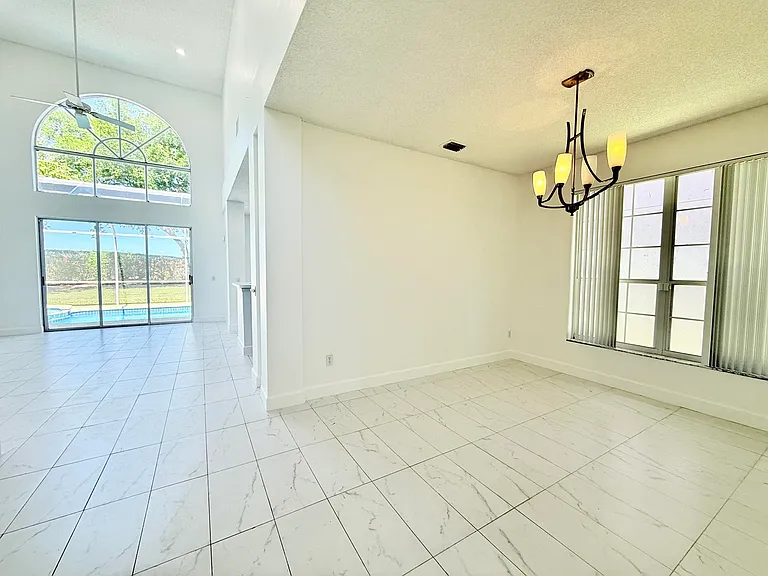 10875 Old Bridgeport Ln — Photo 19