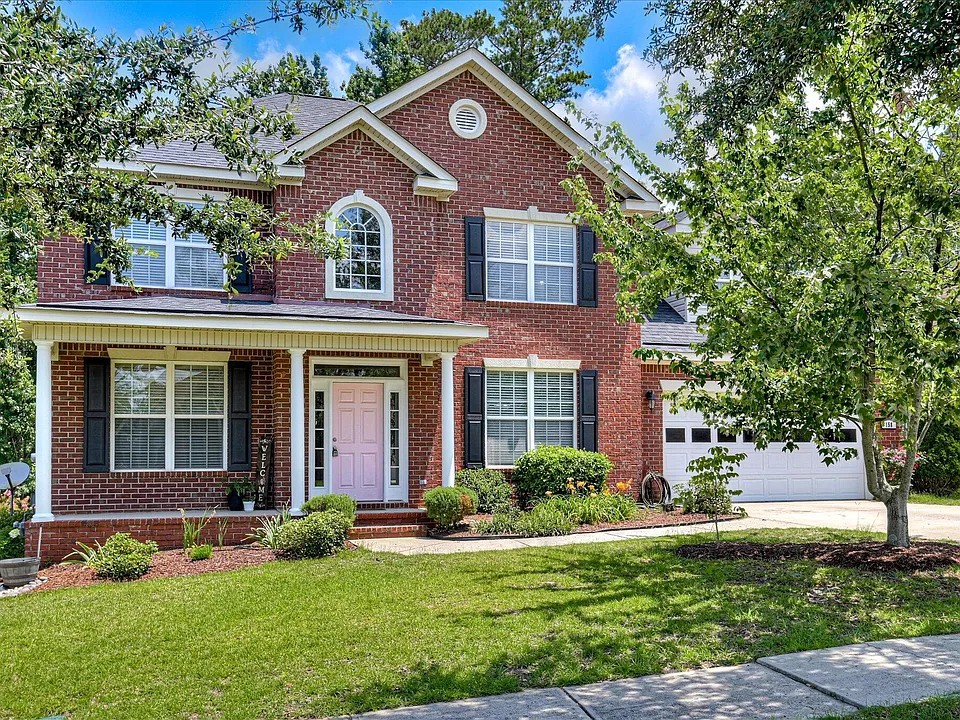 158 Kenilworth Dr