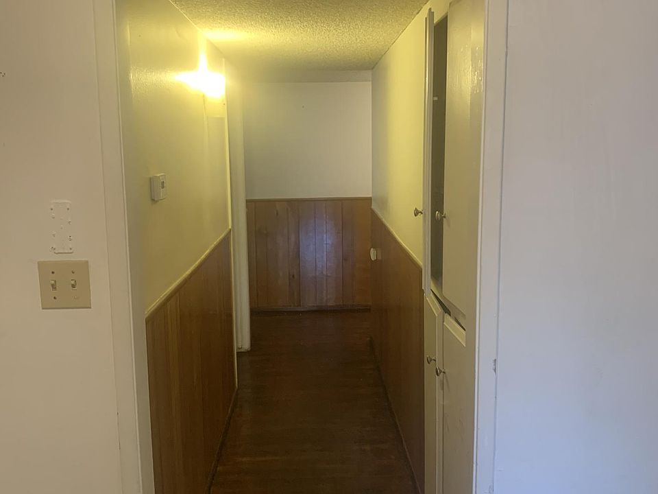 1st image of 103 Glasgow Ave