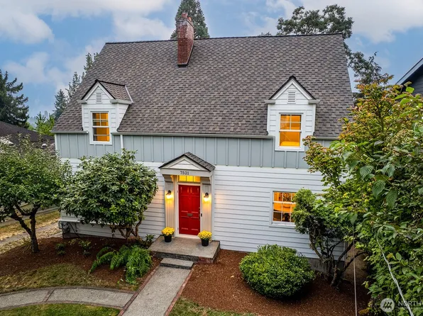 7521 30th Avenue NE, Seattle, WA 98115