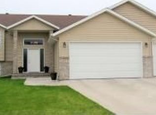 933 36th Ave W, West Fargo, ND 58078