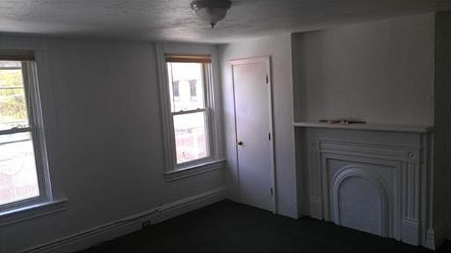 2nd image of 33 McKnight St