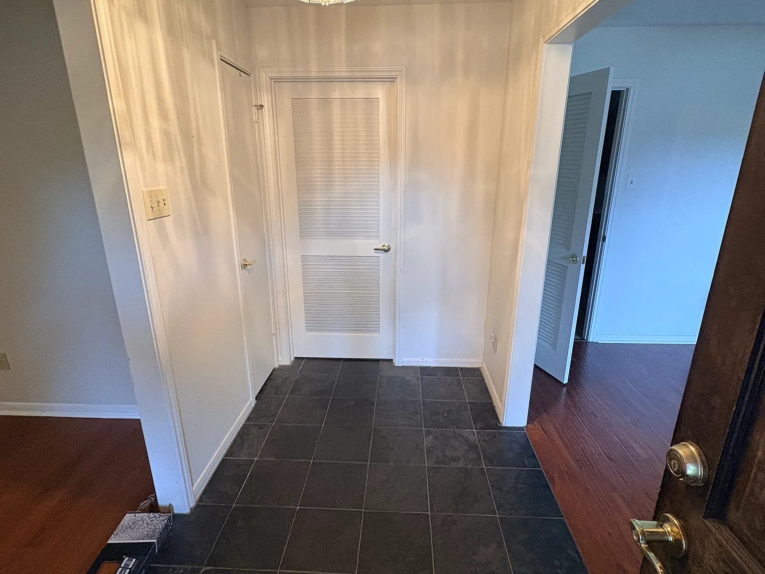 4 bed, 2066 sqft, $2,500 — Photo 4
