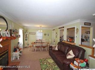 318 Wellington Pl, Aberdeen, NJ 07747