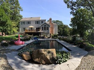 11 Spruce Rd, North Caldwell, NJ 07006